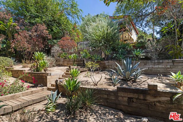 2021 Park Drive, Los Angeles, CA 90026