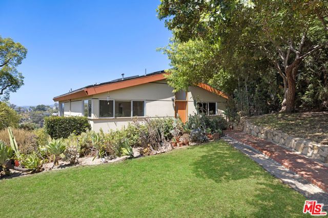 2021 Park Drive, Los Angeles, CA 90026