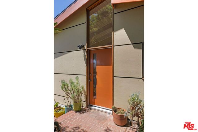 2021 Park Drive, Los Angeles, CA 90026