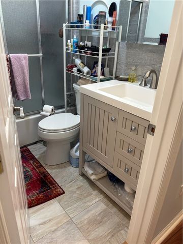 100 Denniston 59, Shadyside, PA 15206