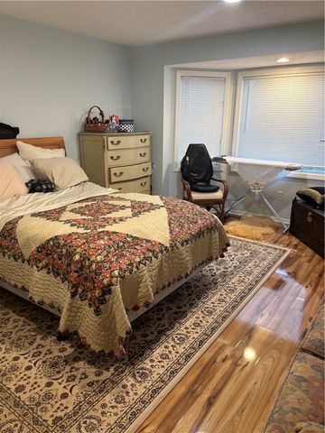 100 Denniston 59, Shadyside, PA 15206