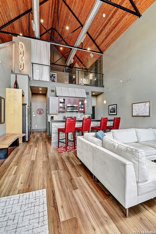 7870 Gage Ln, Wimberley, TX 78676