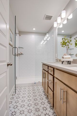 5218 Gladecress Lane, Hermitage, TN 37076