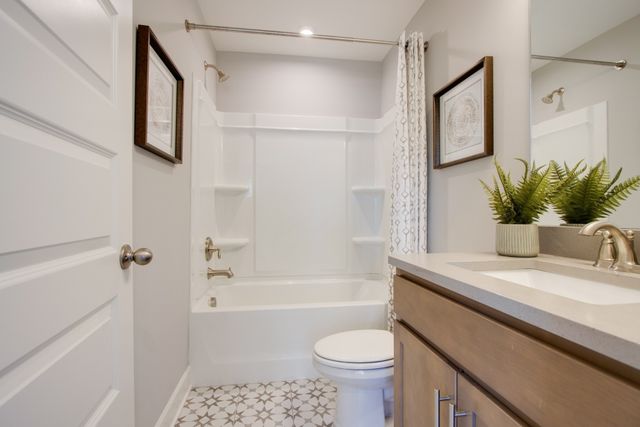 5218 Gladecress Lane, Hermitage, TN 37076