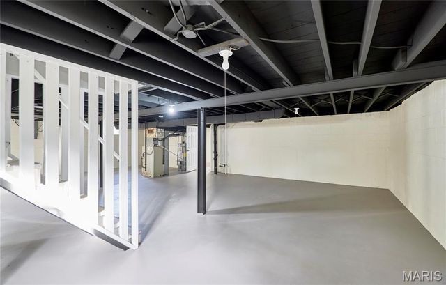 22 Jean Drive, Florissant, MO 63031