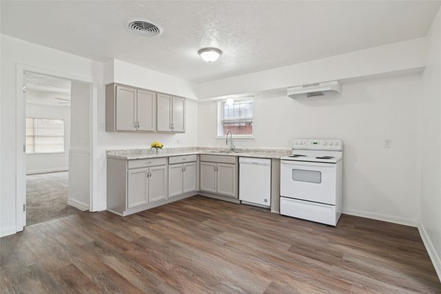 7840 Larchridge Drive, Dallas, TX 75232