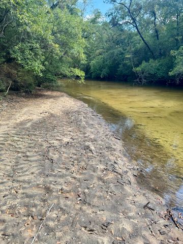 X Eagles Way, Defuniak Springs, FL 32433