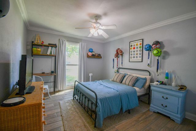 2912 Glenn Street, Gulf Breeze, FL 32563