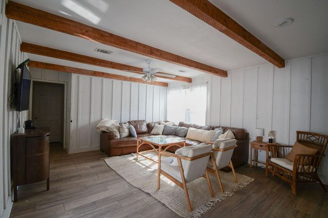 2912 Glenn Street, Gulf Breeze, FL 32563