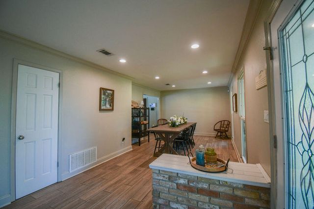 2912 Glenn Street, Gulf Breeze, FL 32563