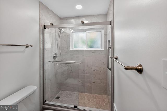 20-F HILLSIDE RD, Greenbelt, MD 20770
