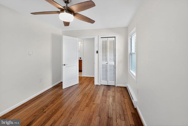 20-F HILLSIDE RD, Greenbelt, MD 20770