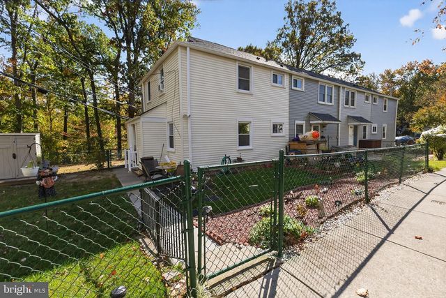 20-F HILLSIDE RD, Greenbelt, MD 20770