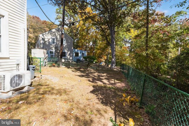 20-F HILLSIDE RD, Greenbelt, MD 20770