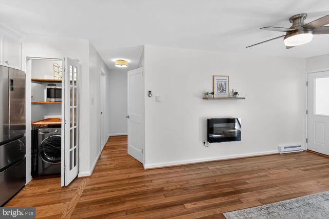 20-F HILLSIDE RD, Greenbelt, MD 20770