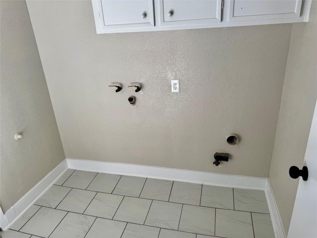 4231 Meadowbank Drive, Seabrook, TX 77586