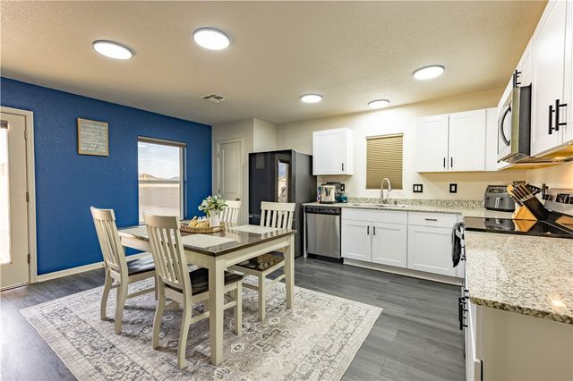 5546 S Havasu Creek Rd, Fort Mohave, AZ 86426