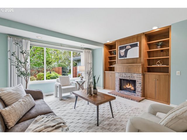 7287 Sw ARBOR LAKE Dr, Wilsonville, OR 97070