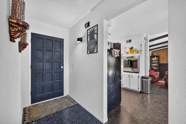 1726 Fairmont Avenue, Clovis, CA 93611