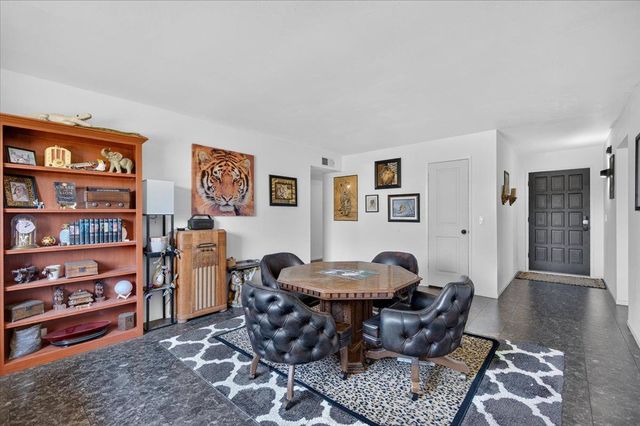 1726 Fairmont Avenue, Clovis, CA 93611