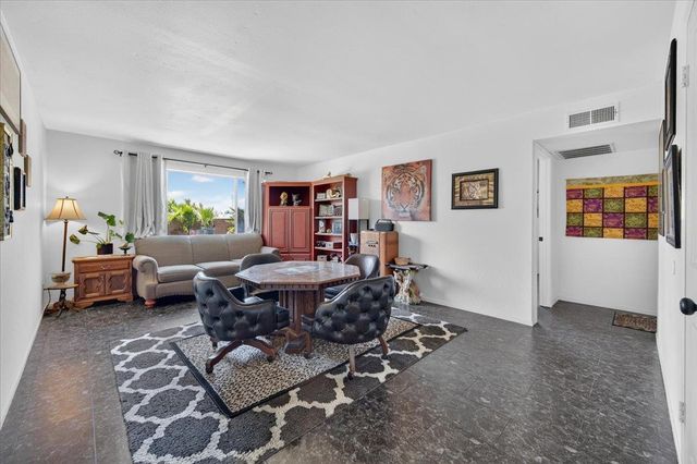 1726 Fairmont Avenue, Clovis, CA 93611