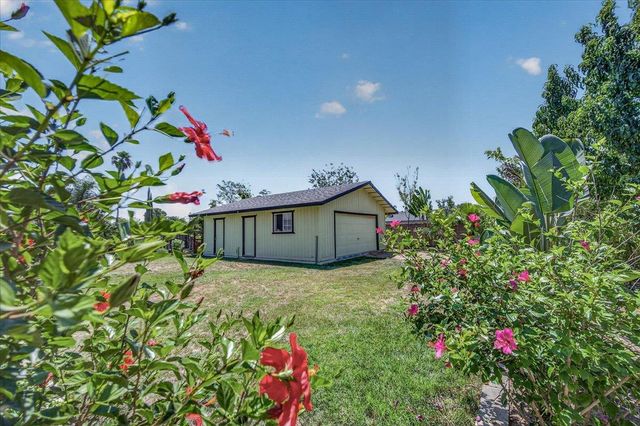 1726 Fairmont Avenue, Clovis, CA 93611