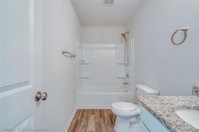 1666 Golfview Drive, Ypsilanti, MI 48198