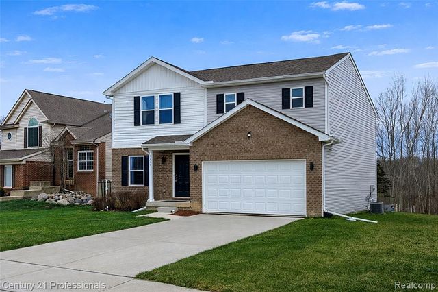 1666 Golfview Drive, Ypsilanti, MI 48198