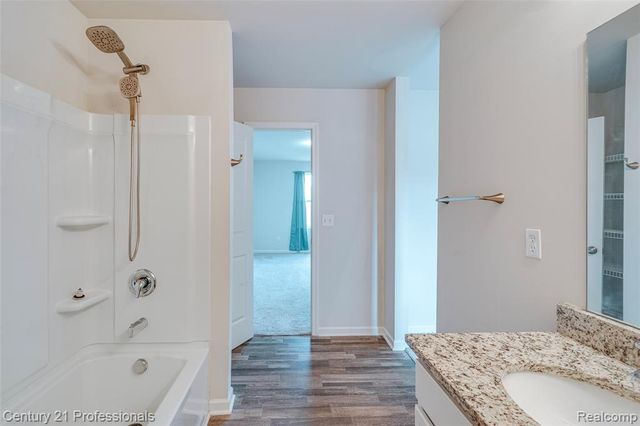 1666 Golfview Drive, Ypsilanti, MI 48198