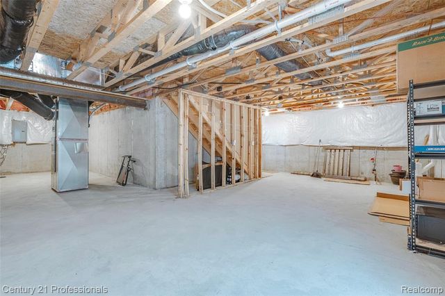 1666 Golfview Drive, Ypsilanti, MI 48198