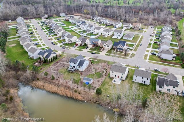 1666 Golfview Drive, Ypsilanti, MI 48198