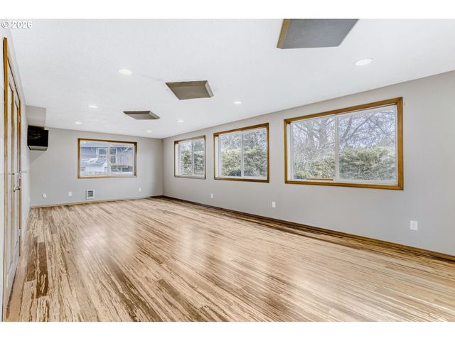 5710 Sw 206TH Ave, Beaverton, OR 97078