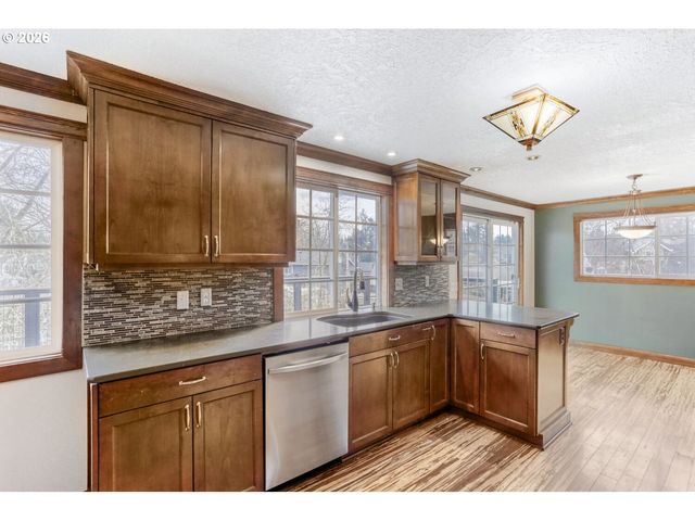 5710 Sw 206TH Ave, Beaverton, OR 97078