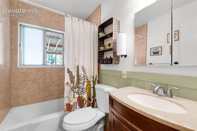 69 Hanson Lane, Pueblo, CO 81001