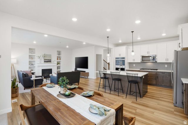 311 E UNCHARTERED LN, Draper, UT 84020