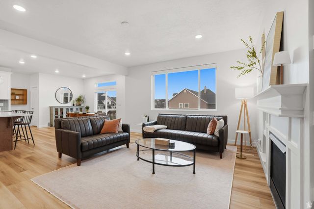 311 E UNCHARTERED LN, Draper, UT 84020