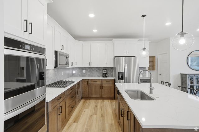 311 E UNCHARTERED LN, Draper, UT 84020