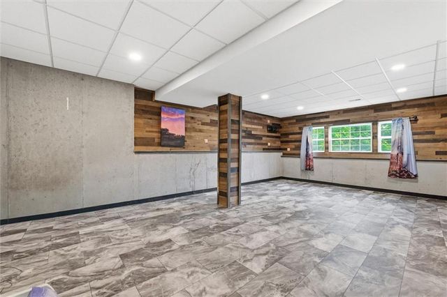 210 E Whispering Hills Boulevard, Lone Jack, MO 64070