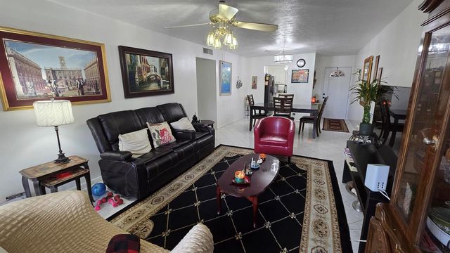 1200 Tallwood Avenue 305, Hollywood, FL 33021