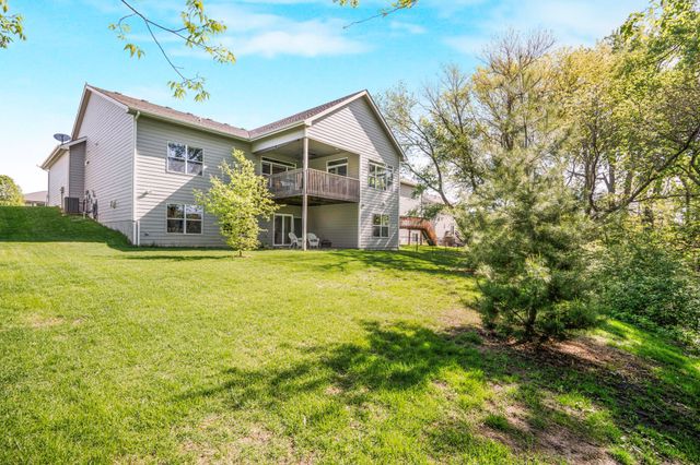 16214 Northpark Drive, Urbandale, IA 50323