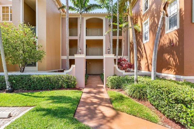 11780 St Andrews Place Unit 304, Wellington, FL 33414