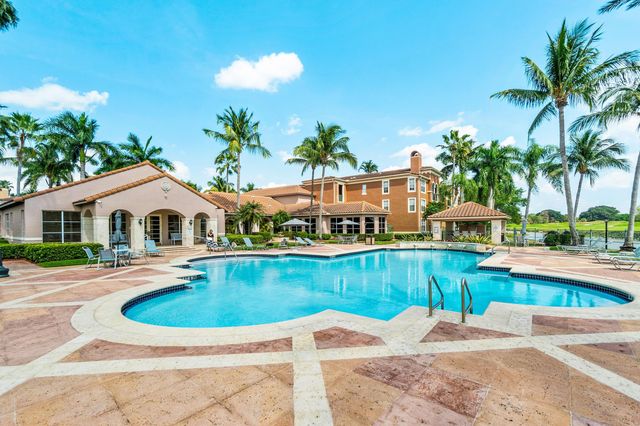 11780 St Andrews Place Unit 304, Wellington, FL 33414
