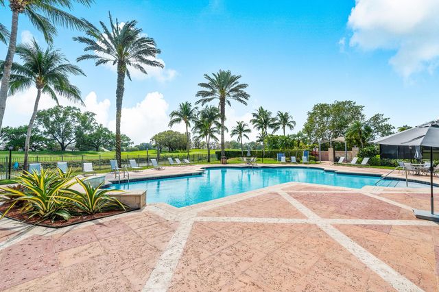 11780 St Andrews Place Unit 304, Wellington, FL 33414