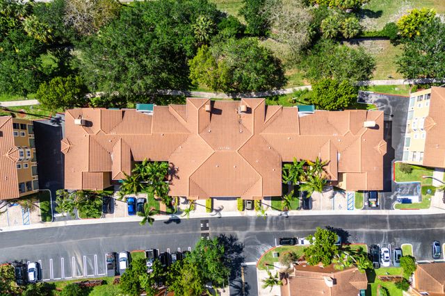 11780 St Andrews Place Unit 304, Wellington, FL 33414
