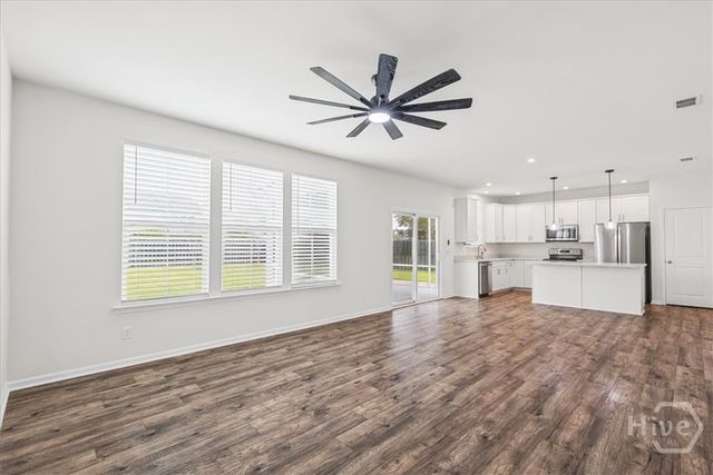 33 Southern Way, Richmond Hill, GA 31324
