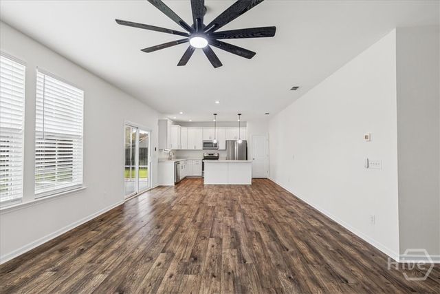 33 Southern Way, Richmond Hill, GA 31324