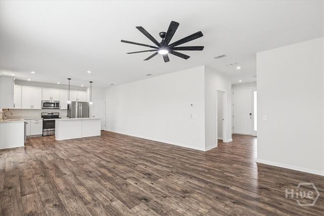 33 Southern Way, Richmond Hill, GA 31324