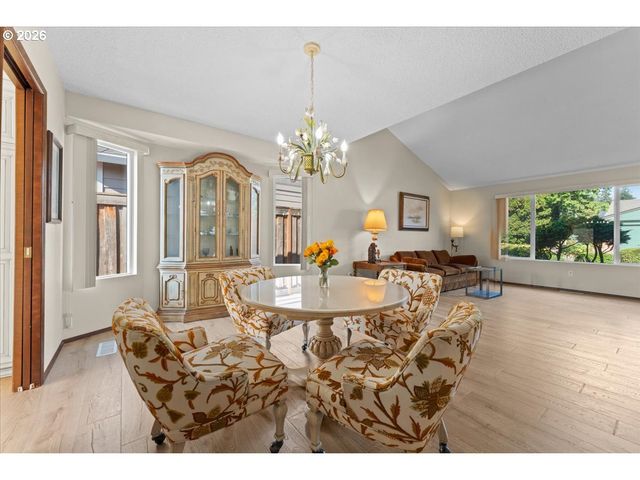 15800 Sw ALDERBROOK Cir, Portland, OR 97224
