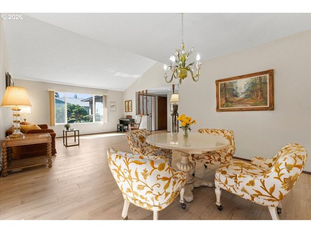 15800 Sw ALDERBROOK Cir, Portland, OR 97224