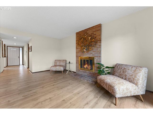 15800 Sw ALDERBROOK Cir, Portland, OR 97224